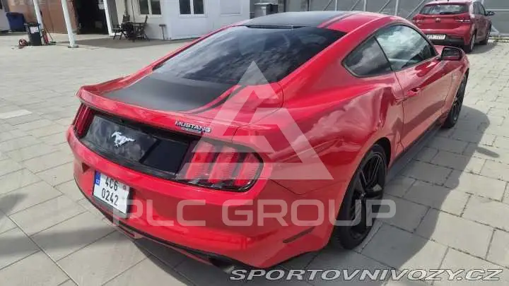 2015 Ford MUSTANG