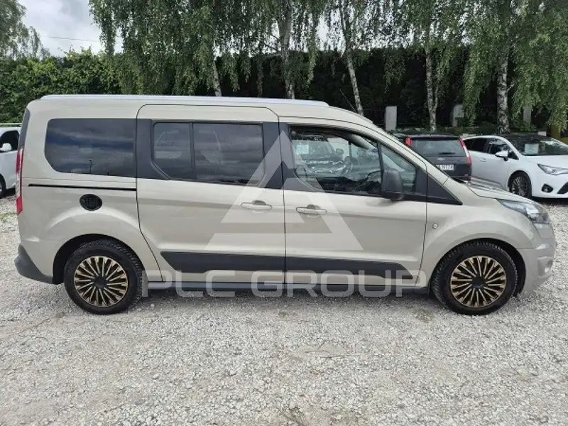 2015 Ford Tourneo