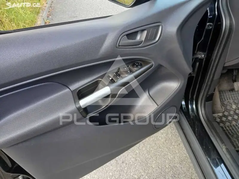 2015 Ford Tourneo