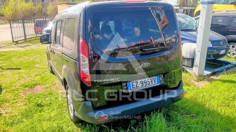 2015 Ford Tourneo