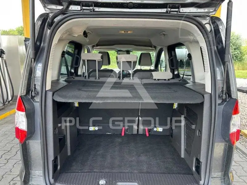 2015 Ford Tourneo