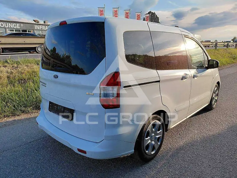 2015 Ford Tourneo