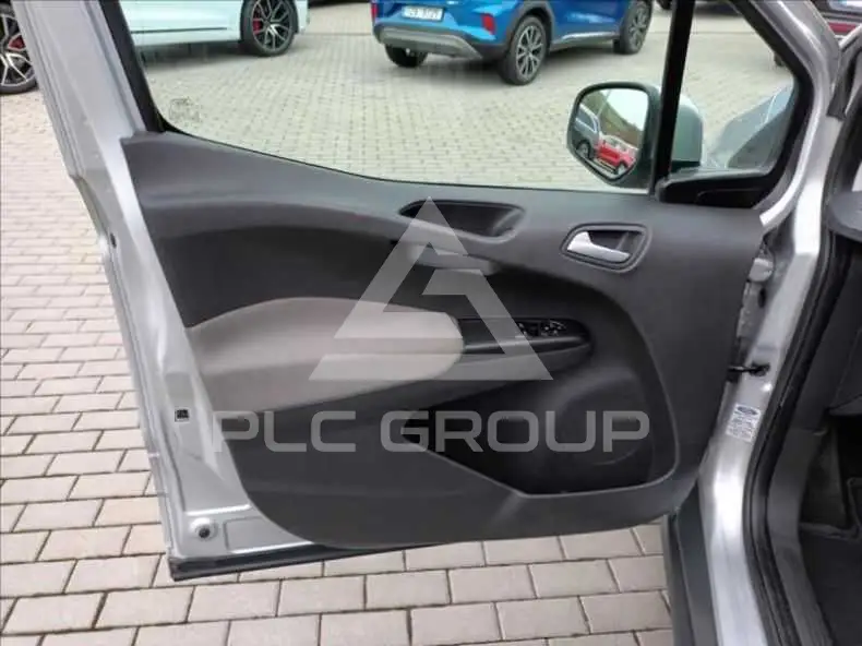 2015 Ford Tourneo