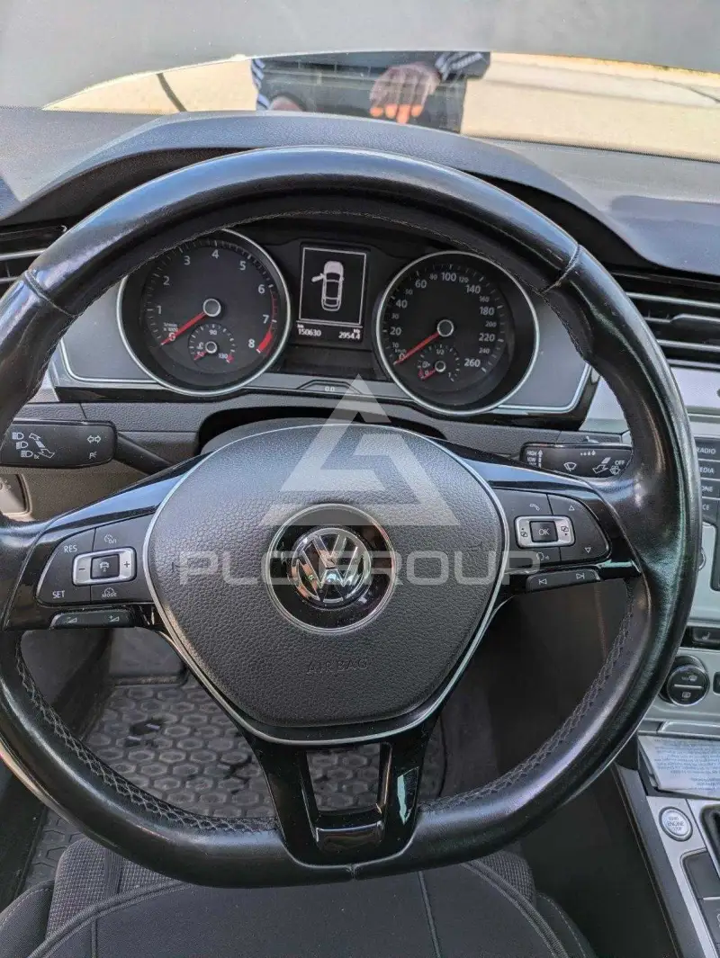 2015 Volkswagen Passat