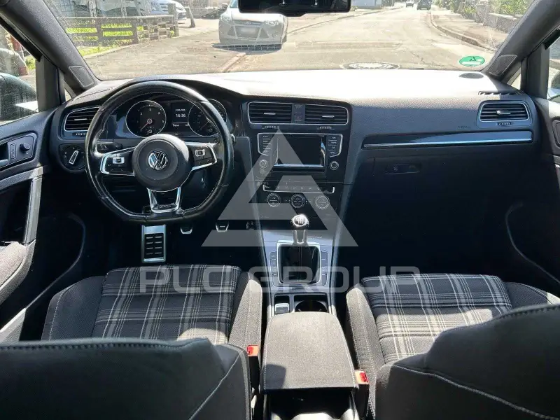 2015 Volkswagen GOLF