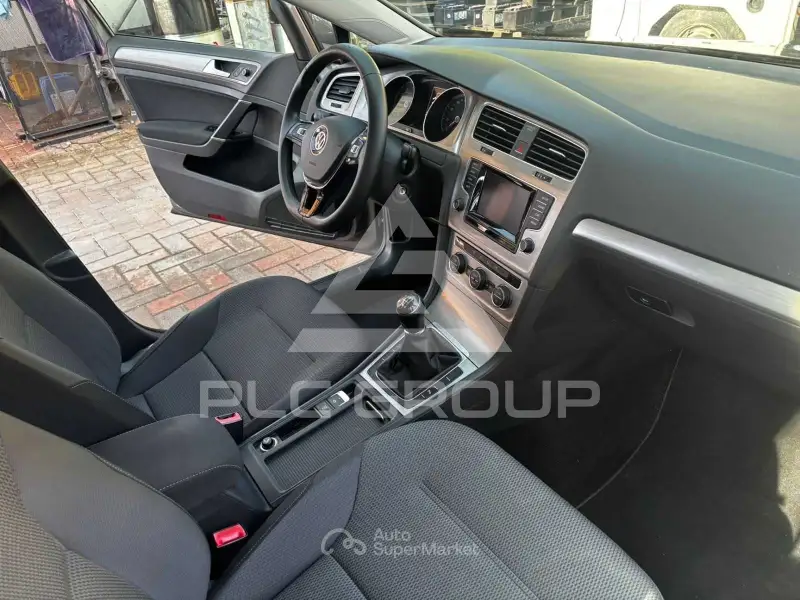 2015 Volkswagen GOLF