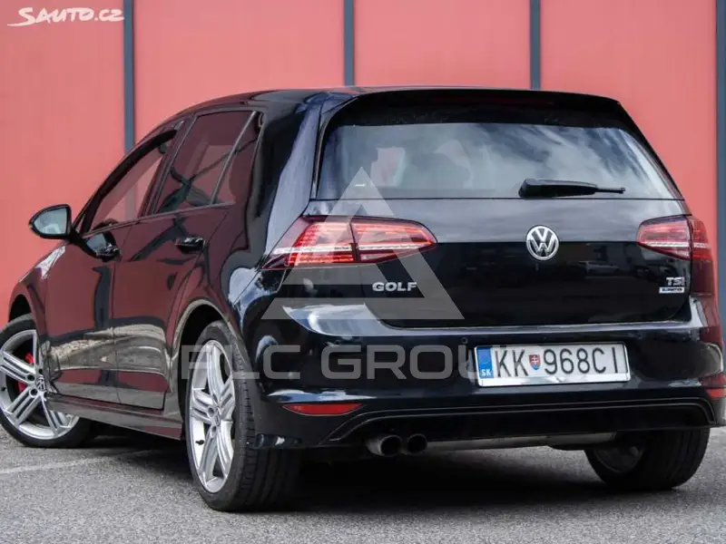 2015 Volkswagen GOLF