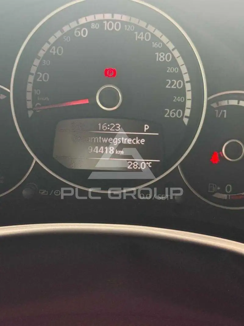 2015 Volkswagen BEETLE