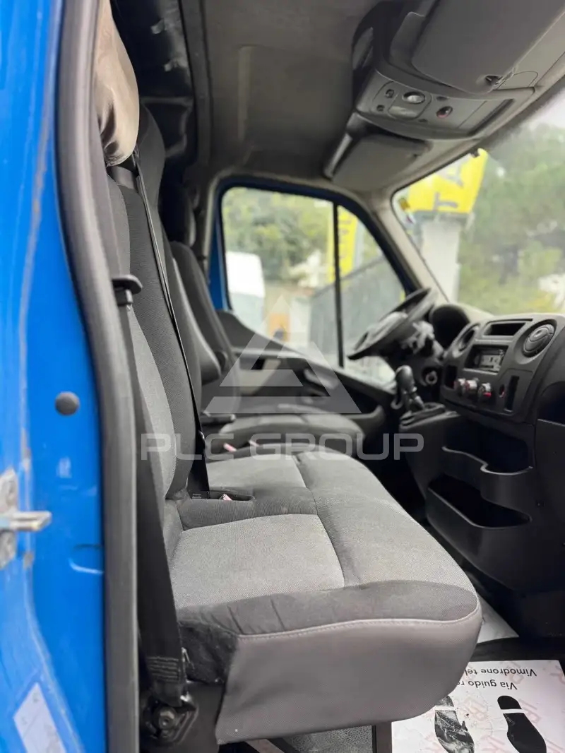 2015 Renault Master