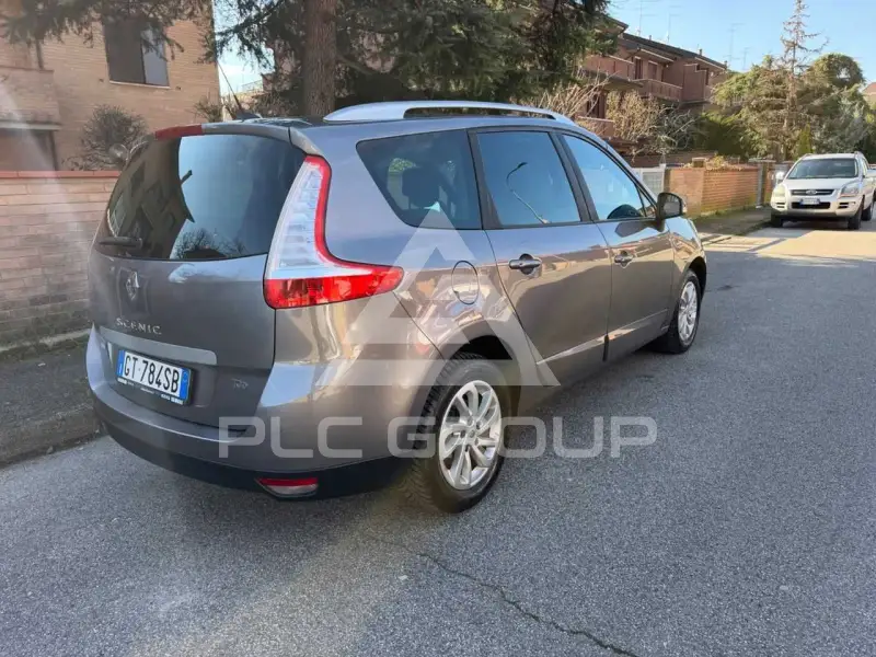 2015 Renault Scenic