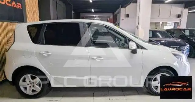 2015 Renault Scenic