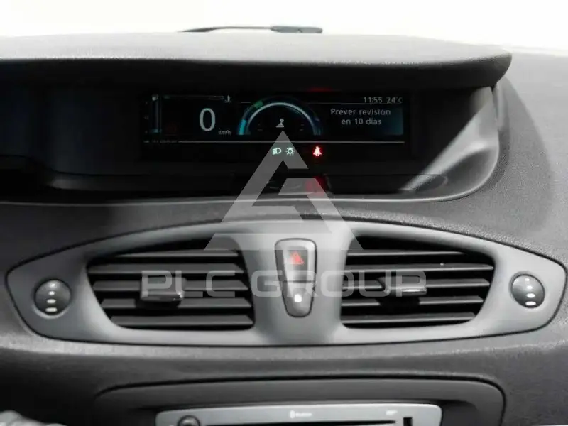 2015 Renault Scenic