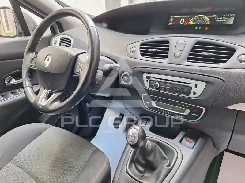 2015 Renault Grand Scenic