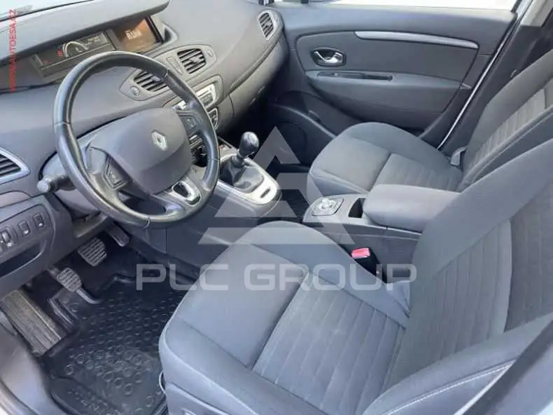 2015 Renault Grand Scenic