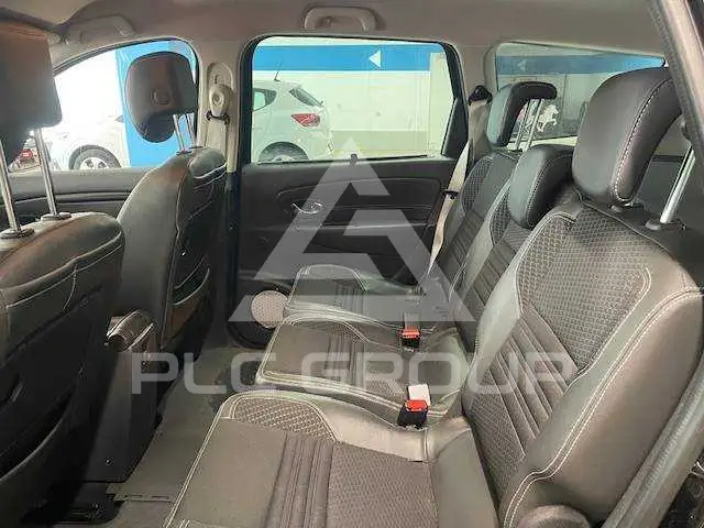 2015 Renault Grand Scenic