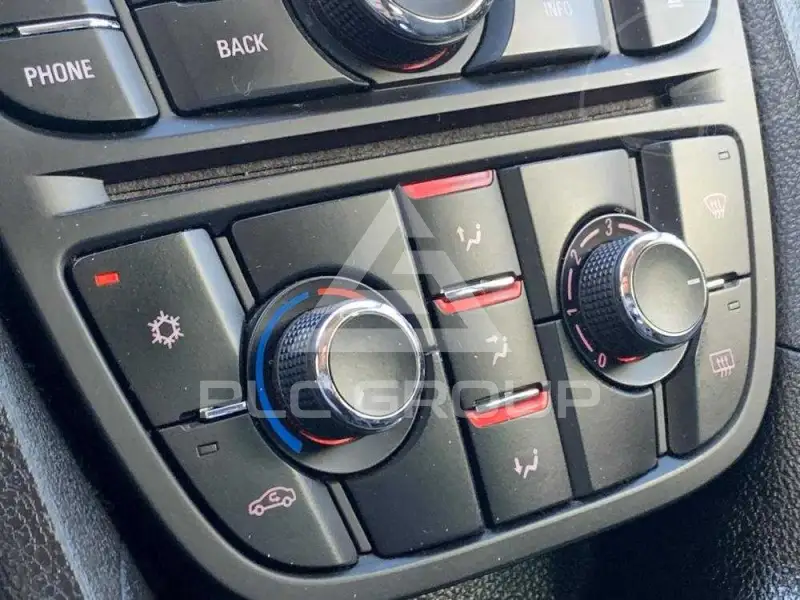 2015 Opel MERIVA