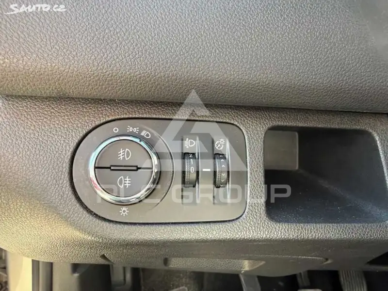 2015 Opel MERIVA