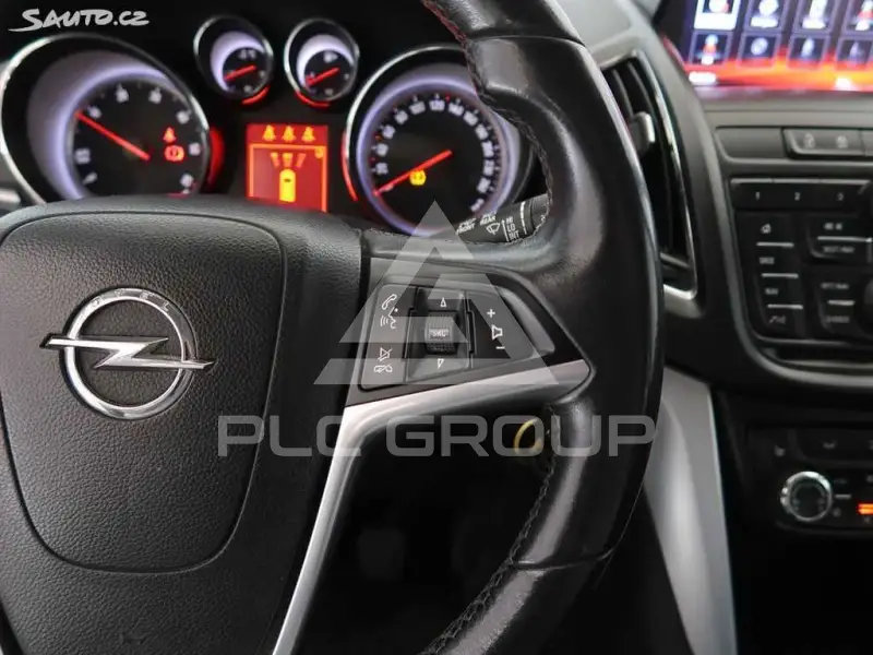 2015 Opel ZAFIRA