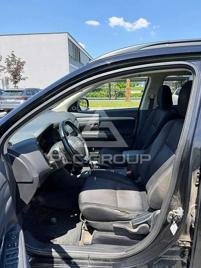 2016 Mitsubishi OUTLANDER