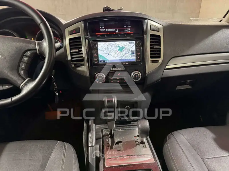 2016 Mitsubishi PAJARO