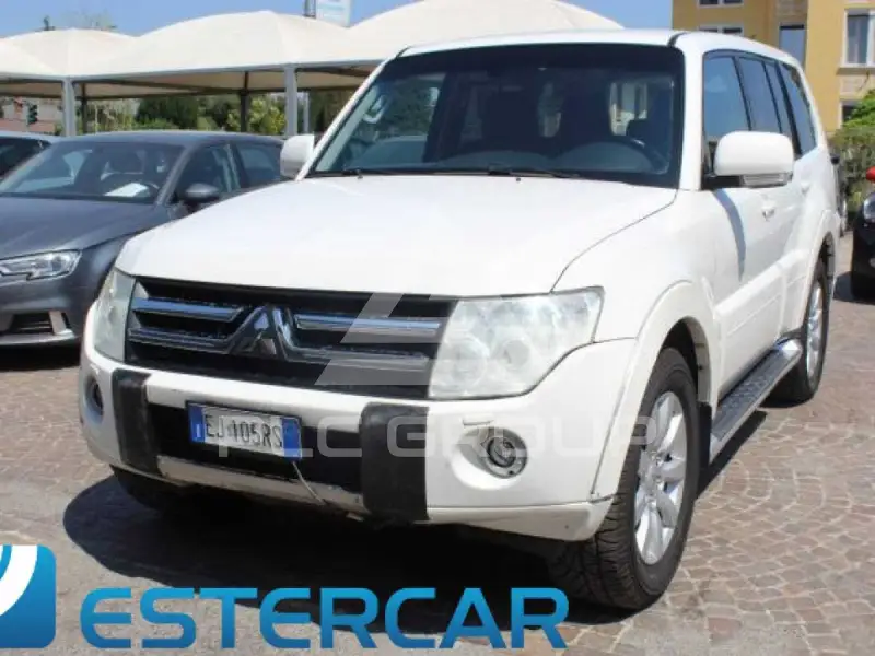 2016 Mitsubishi PAJARO