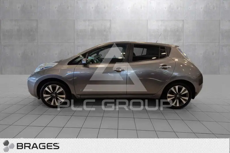 2016 Nissan LEAF