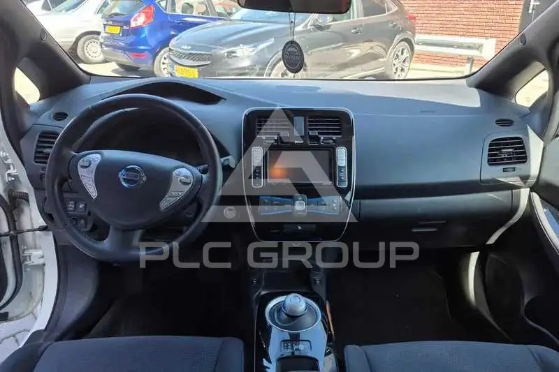 2016 Nissan LEAF