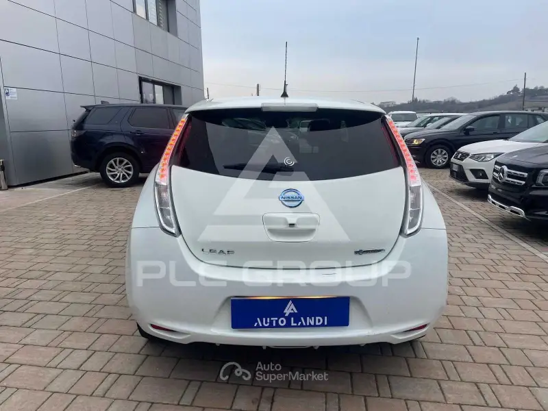 2016 Nissan LEAF