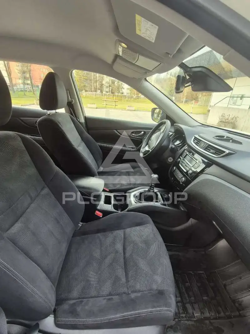 2016 Nissan X-TRAIL