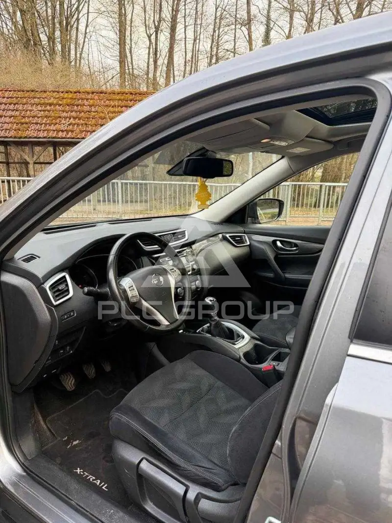 2016 Nissan X-TRAIL