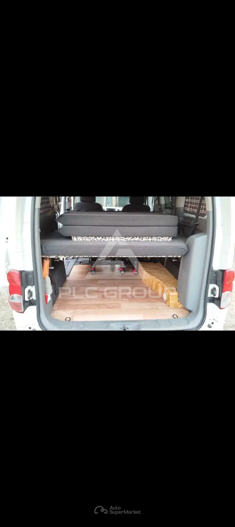 2016 Nissan NV
