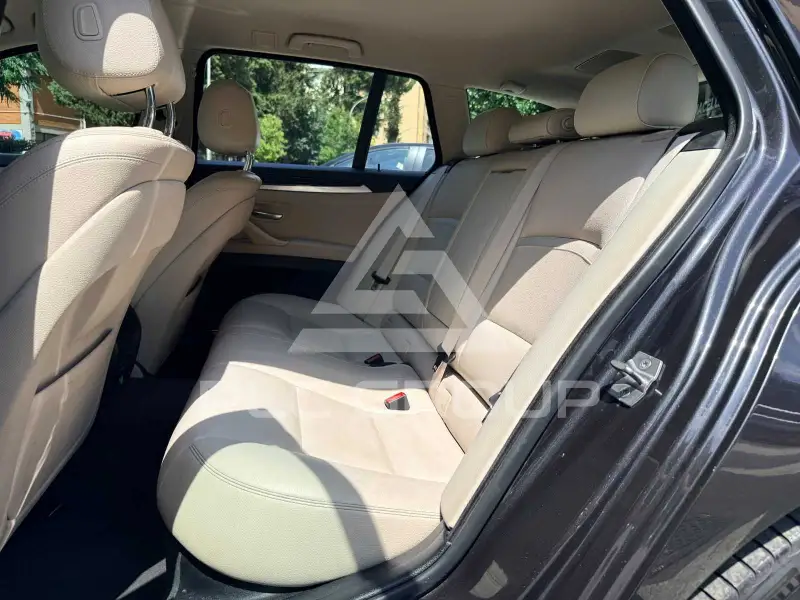 2016 BMW 523