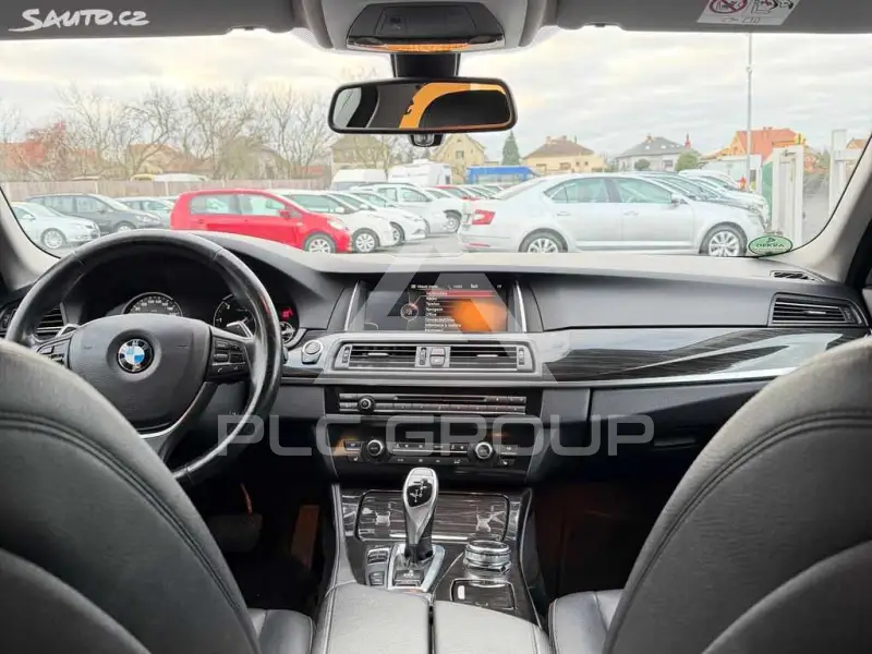 2016 BMW 523