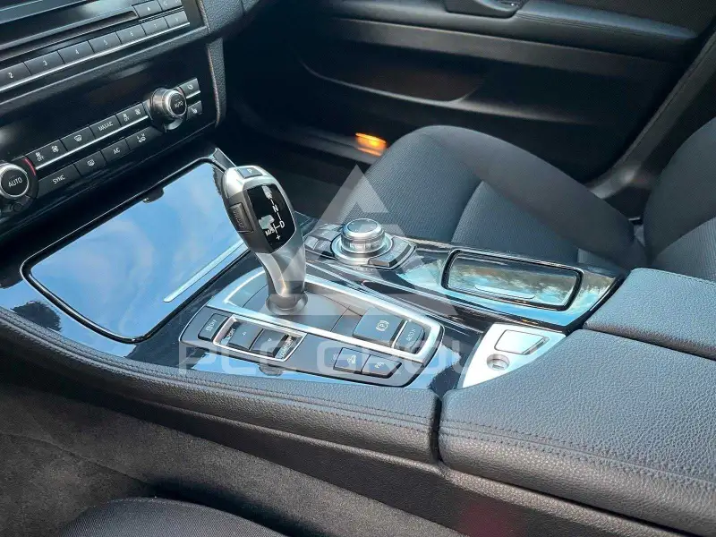 2016 BMW 523