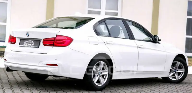 2016 BMW 330