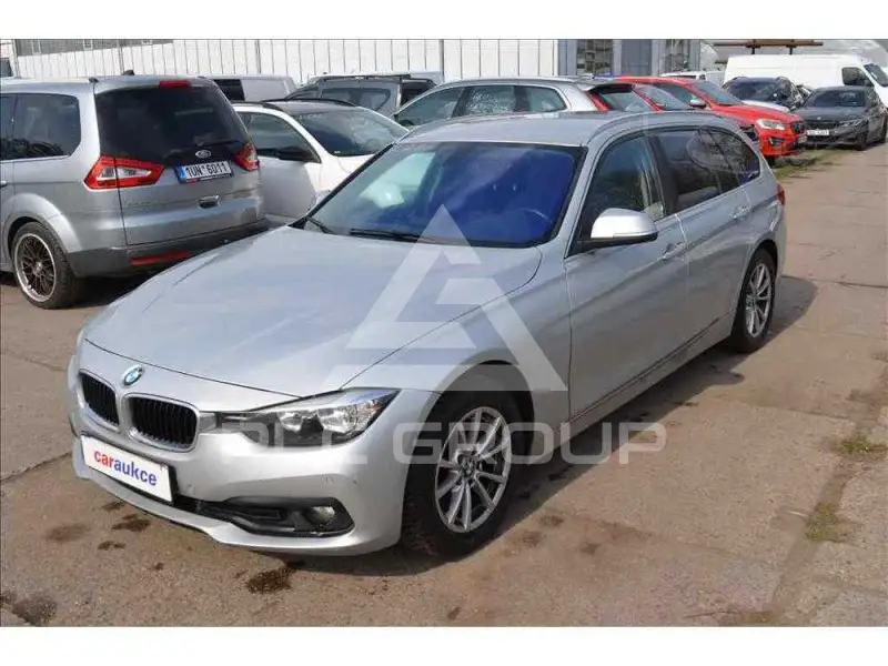 2016 BMW 330