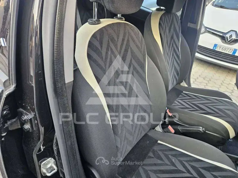 2016 Lancia YPSILON