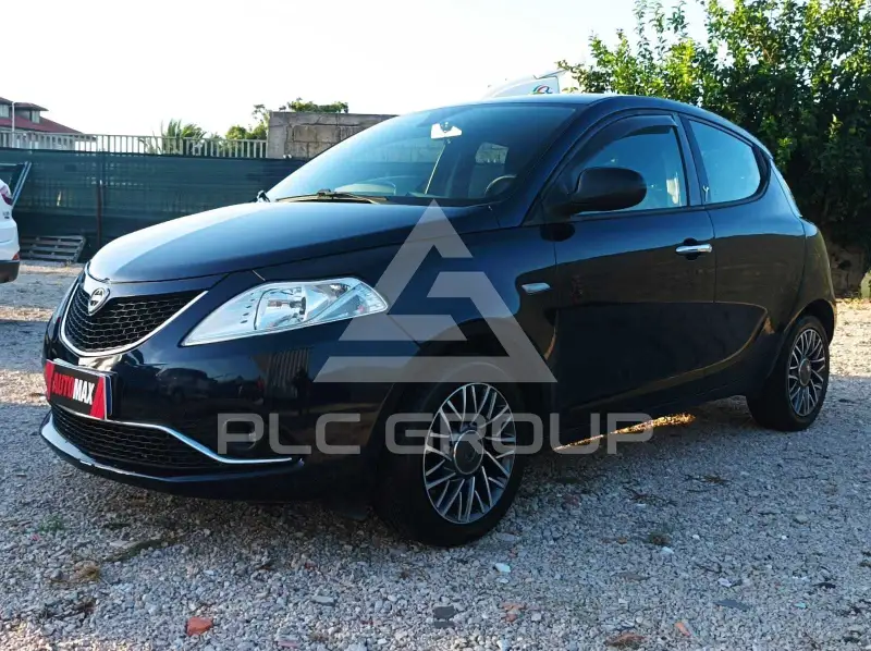 2016 Lancia YPSILON