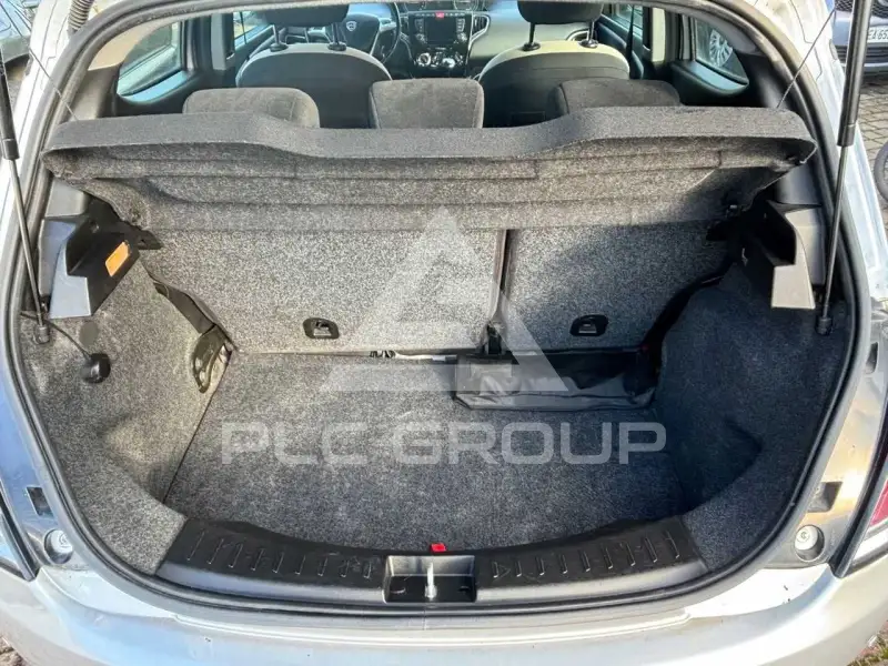 2016 Lancia YPSILON