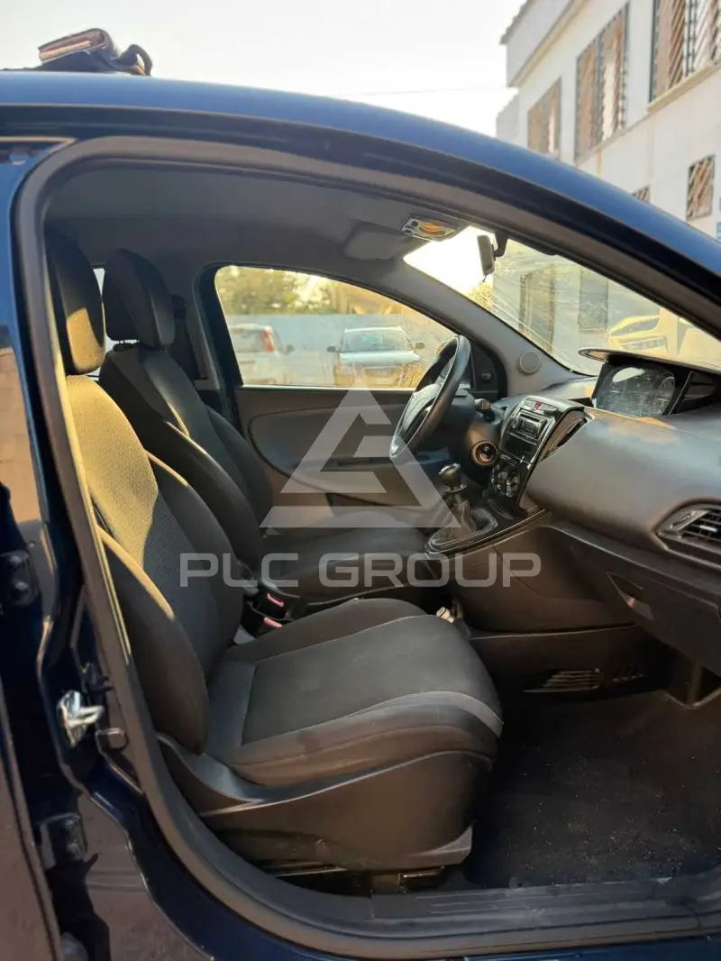 2016 Lancia YPSILON