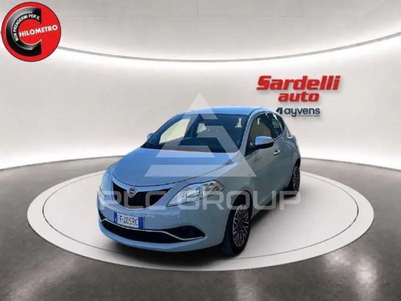 2016 Lancia YPSILON