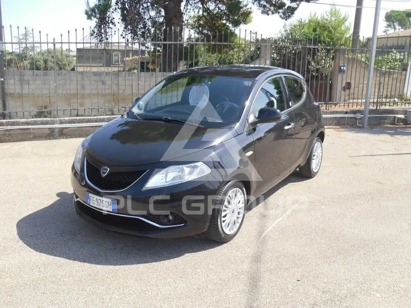 2016 Lancia YPSILON