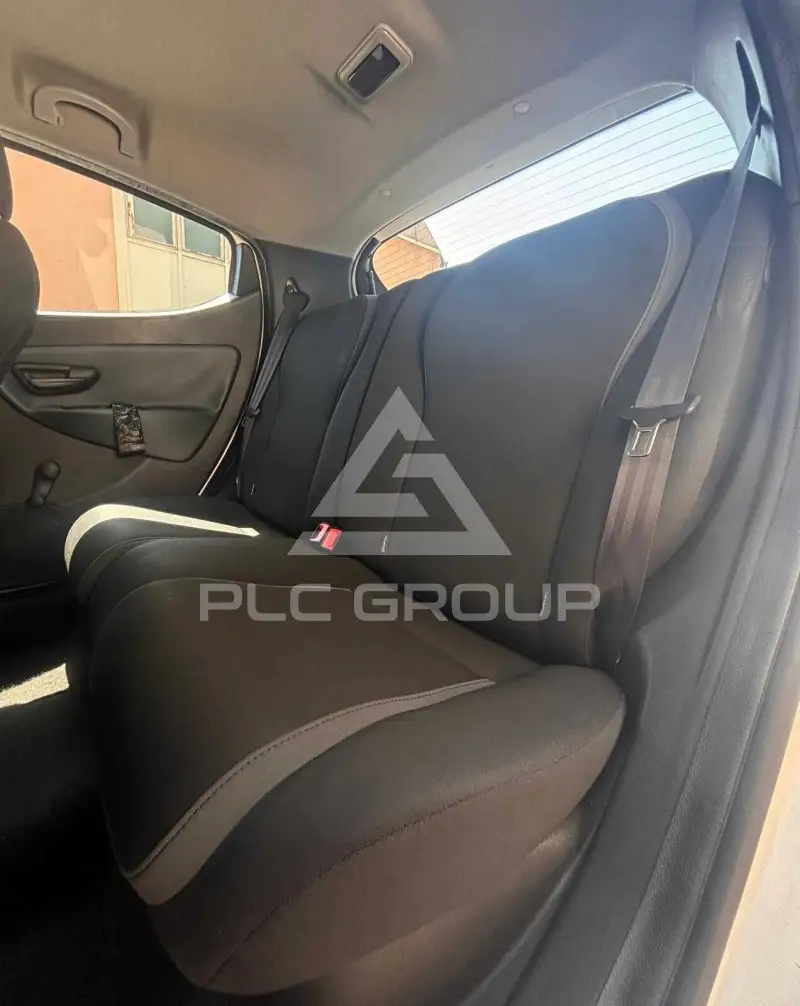 2016 Lancia YPSILON