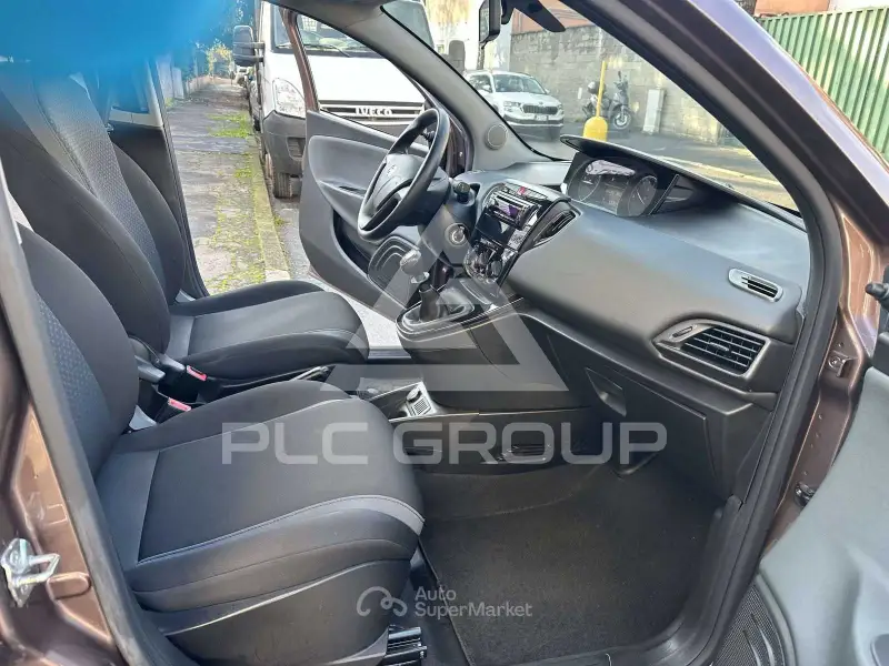 2016 Lancia YPSILON