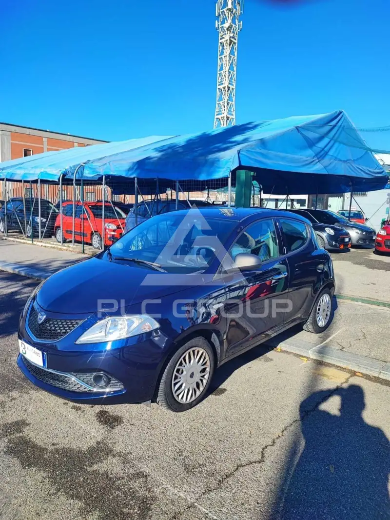 2016 Lancia YPSILON