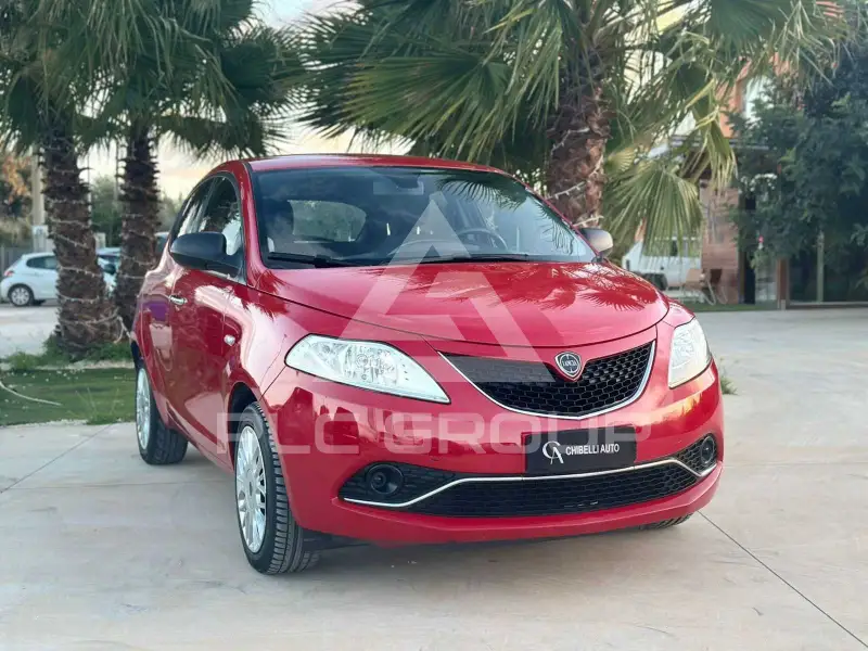 2016 Lancia YPSILON