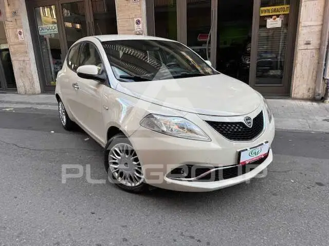 2016 Lancia YPSILON