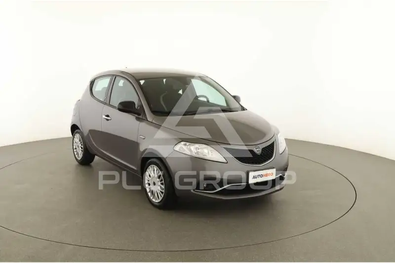 2016 Lancia YPSILON