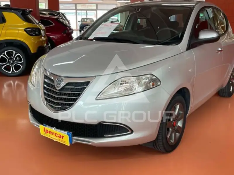 2016 Lancia YPSILON