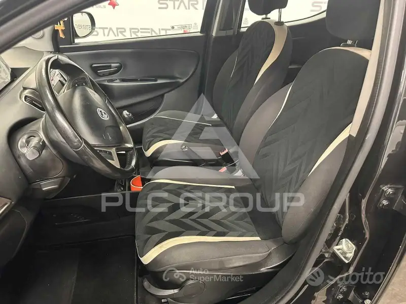 2016 Lancia YPSILON